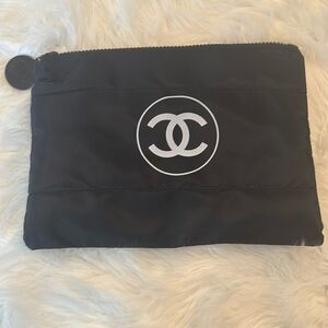 Authentic Chanel pouch GWP